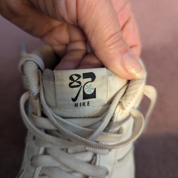 Nike Air Force 1 Low '07 LV8 82 Double Swoosh - Picture 3 of 10